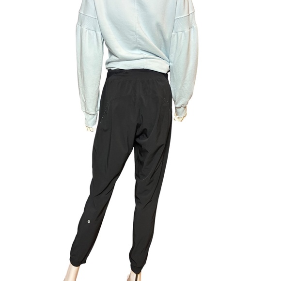 Lululemon Reflective Track Jogger / Lightweight Woven Pants – Black, Size 6 - Picture 2 of 5